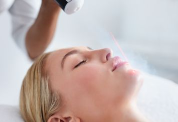 Cryo21 kuldebehandling i ansiktet